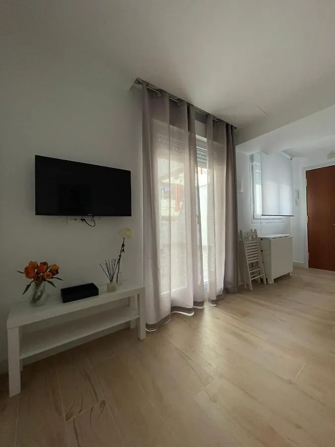 Apartamentos La Hormiga Deluxe Adra Apartment